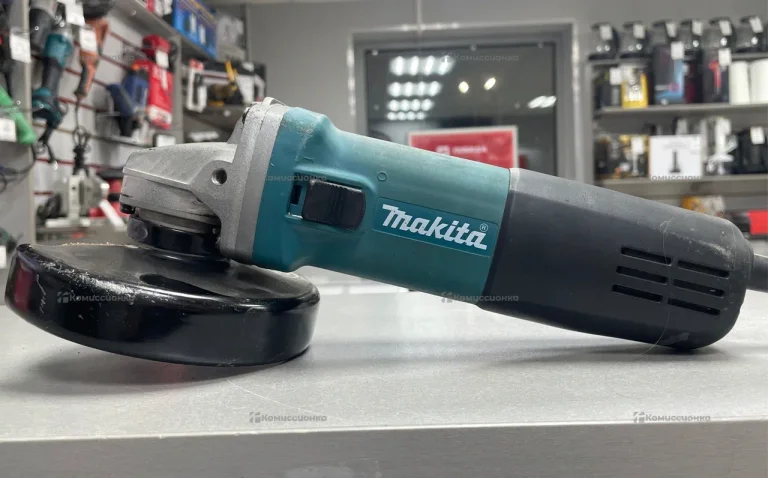 УШМ Makita 9558HNR