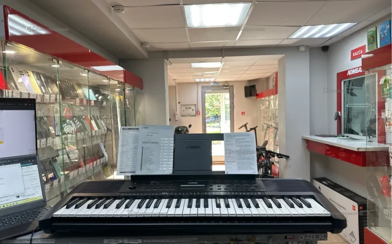 СИНТЕЗАТОР YAMAHA PSR-E273