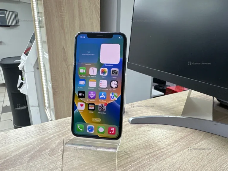 Apple iPhone X 3/64 ГБ
