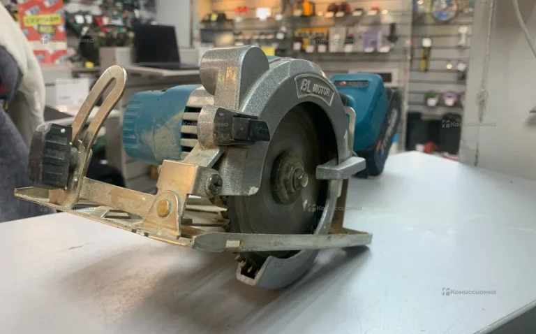 Реплика Пила Makita BL Motor