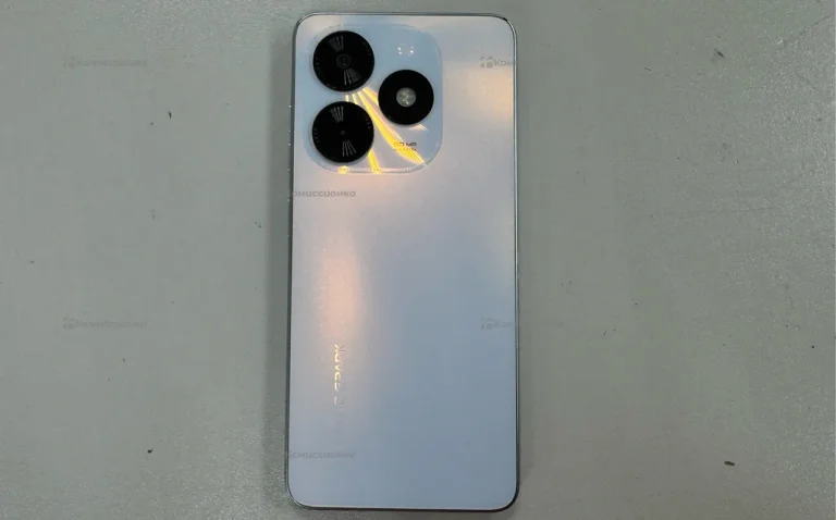 Tecno Spark 20C 4/128 ГБ