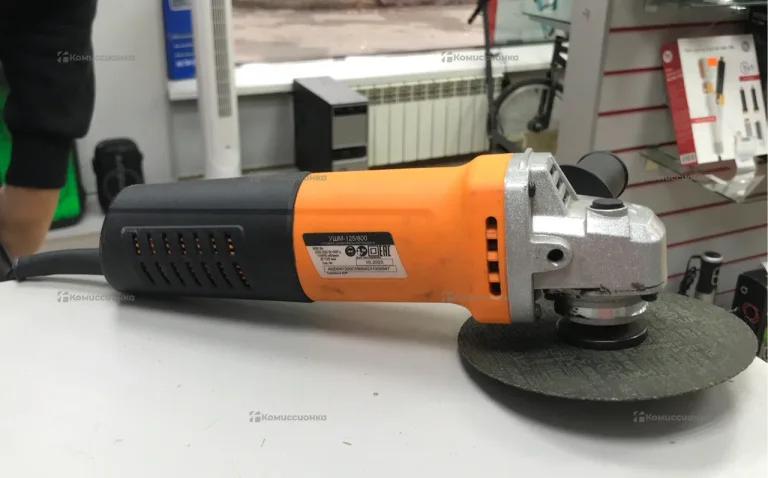 Углошлифовальная машина УШМ-125/800