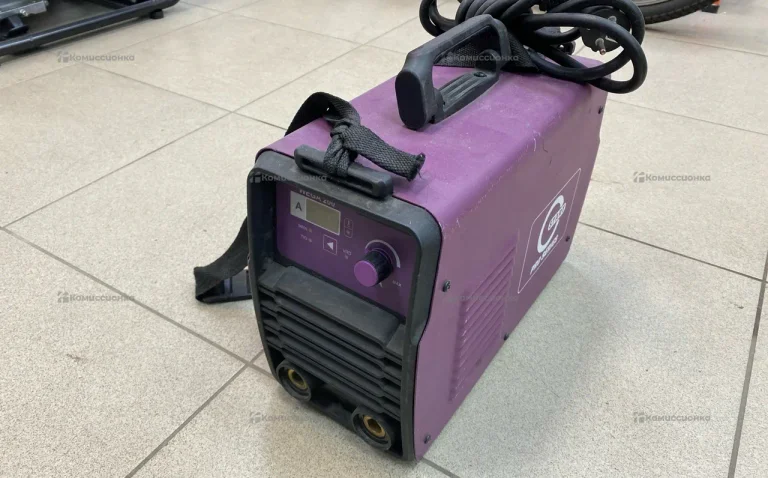 Сварочный полуавтомат Start Pro wega 200