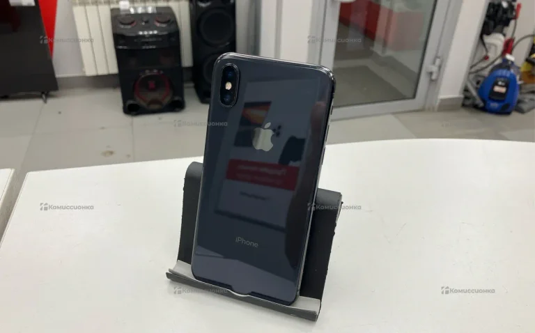Apple iPhone X 64 ГБ