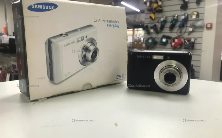 Фотоаппарат  Samsung ES10