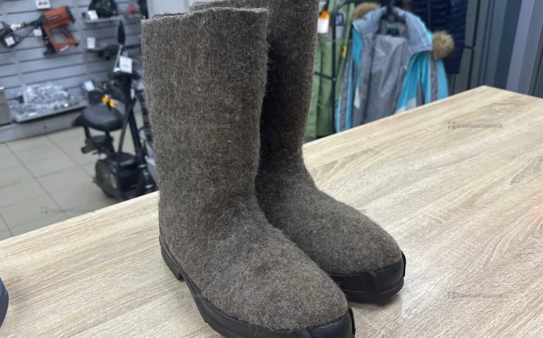 Зимние валенки на подошве