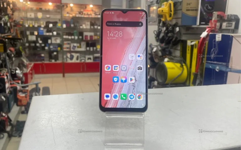 Tecno Spark 8C 4/64 ГБ