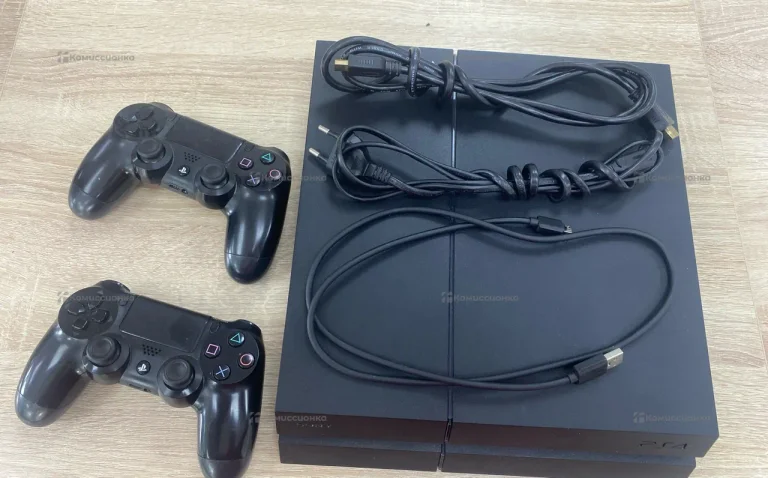 Приставка Sony PS4 Fat 500