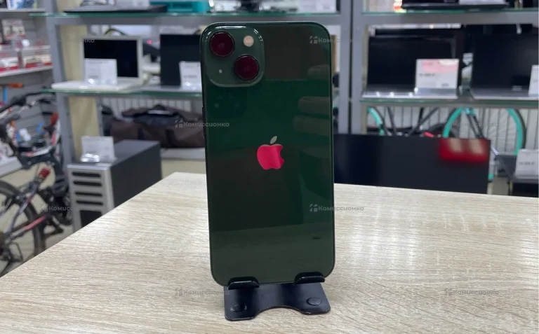 Apple iPhone 13 4/128 ГБ