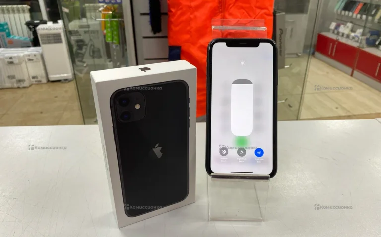 Apple iPhone 11 4/64 ГБ