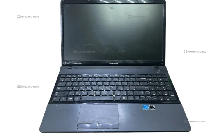 Ноутбук  Samsung 305 E5A