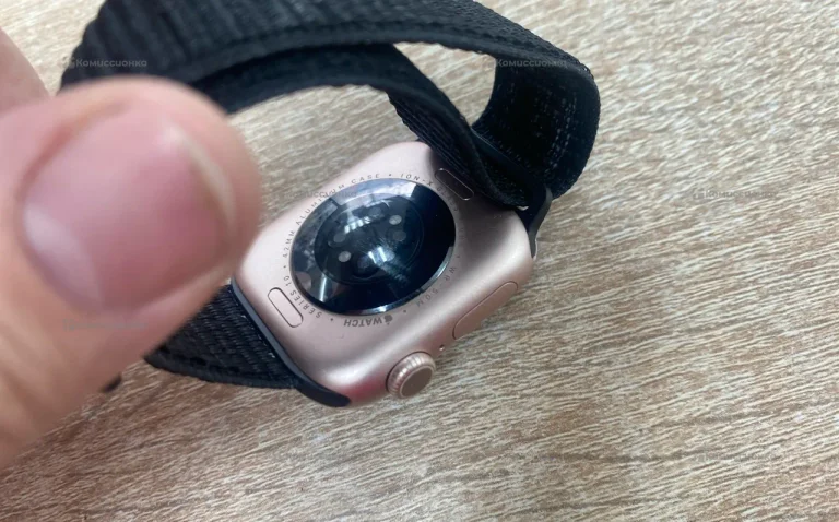 Часы  Apple Watch 10 42mm