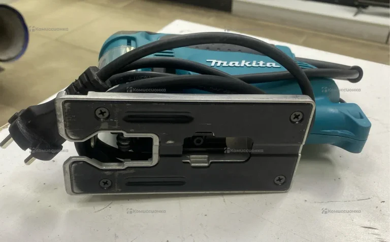 Электролобзик makita 4329