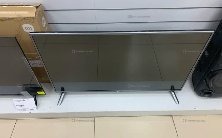 Телевизор LG 42LF560V