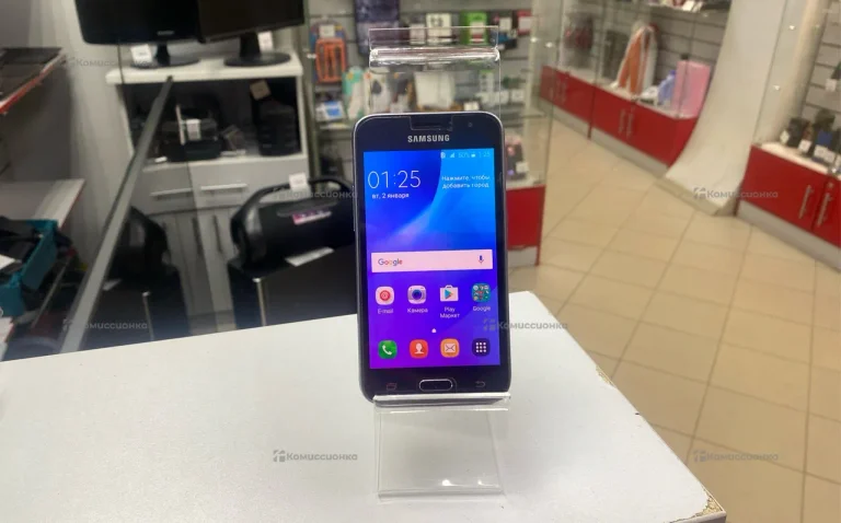 Samsung Galaxy J1 1/8 ГБ