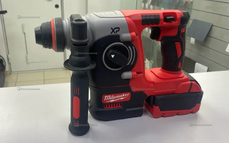 Аккумуляторный перфоратор Milwaukee M88 (реплика)