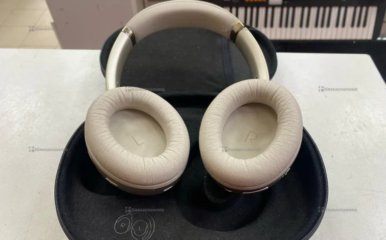 Наушники  JBL Tour One M2