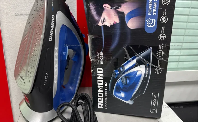 Утюг Redmond