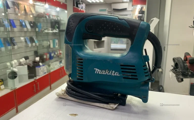 электролобзик makita 4326