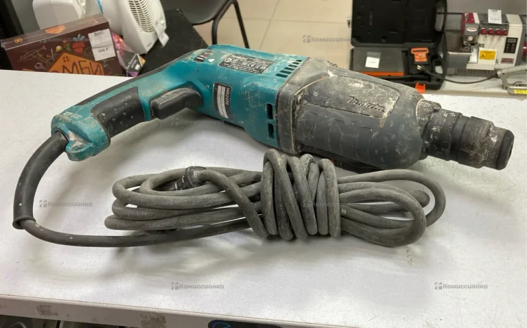 Перфоратор makita HR2470