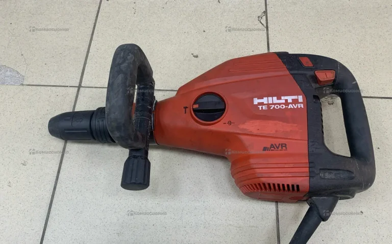 Отбойный молоток HILTI TE 700-AVR 230V
