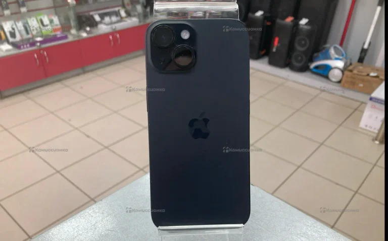 Apple iPhone 15 6/128 ГБ