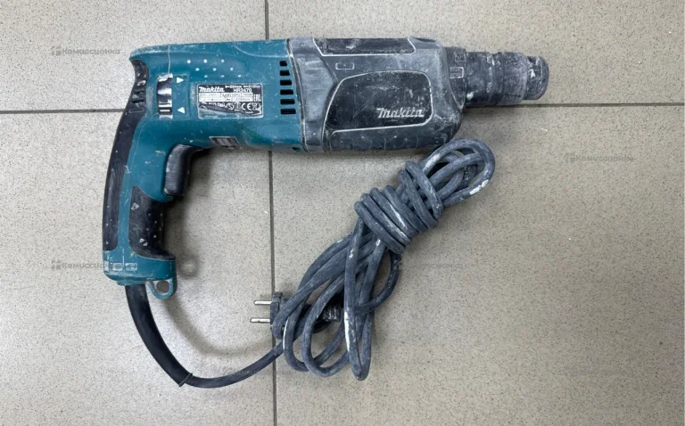 Перфоратор makita HR2470