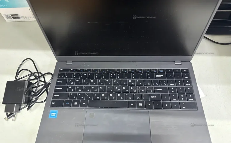 Ноутбук  Intel