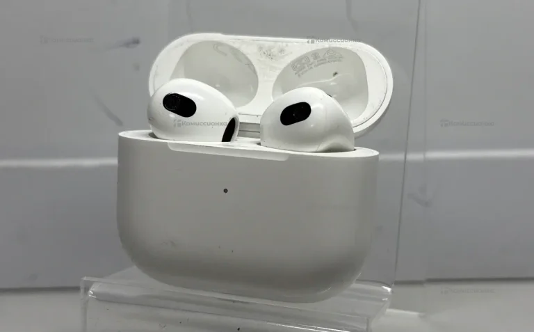 Наушники  Apple AirPods 3 Левое ухо хрипит