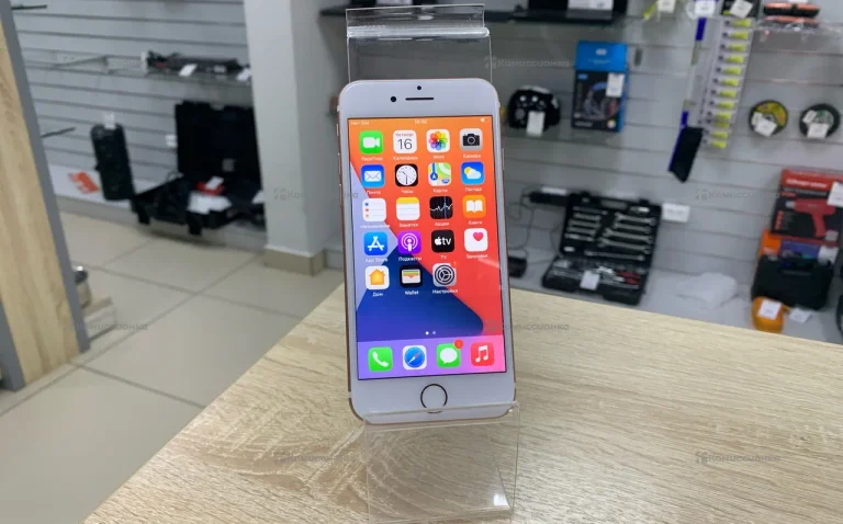 Apple iPhone 7 2/32 ГБ