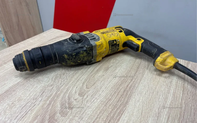 Перфоратор dewalt D25144K