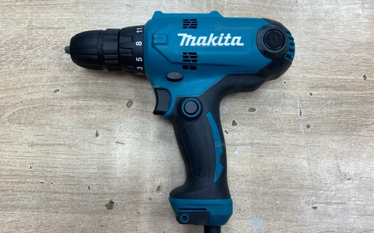 Сетевая дрель-шуруповерт Makita DF0300