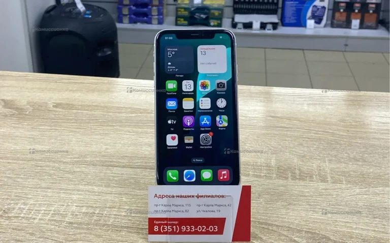 Apple iPhone 11 4/64 ГБ