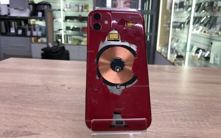 Apple iPhone 11 4/64 ГБ