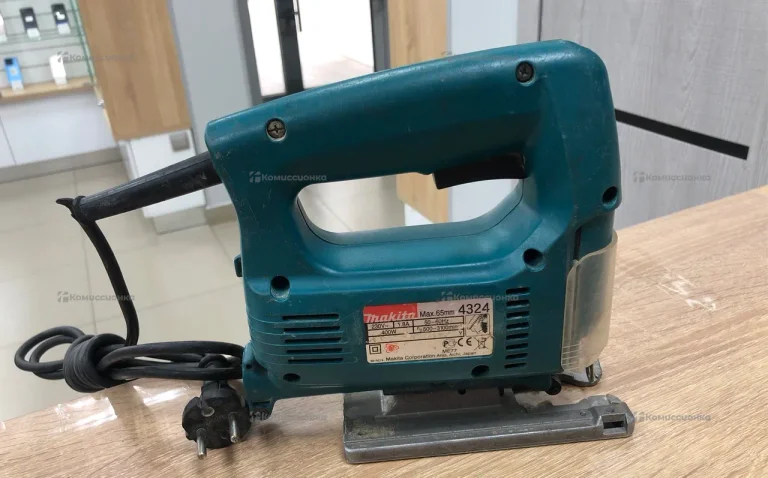 Электролобзик makita 4324