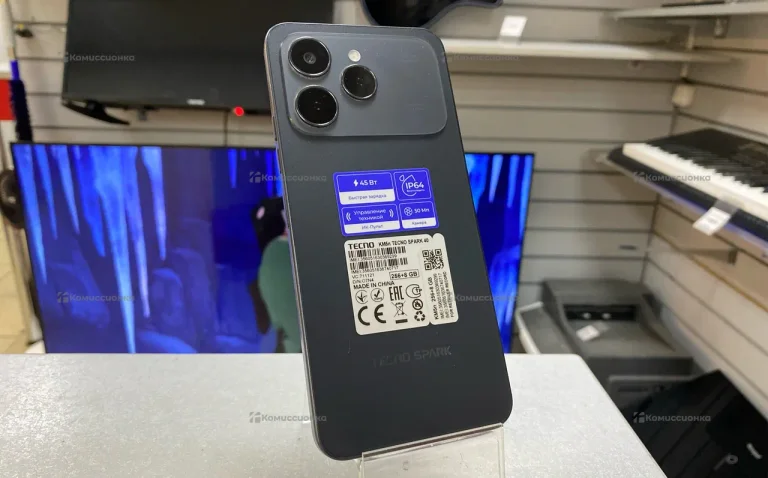 Tecno Spark 30c 4/128 ГБ