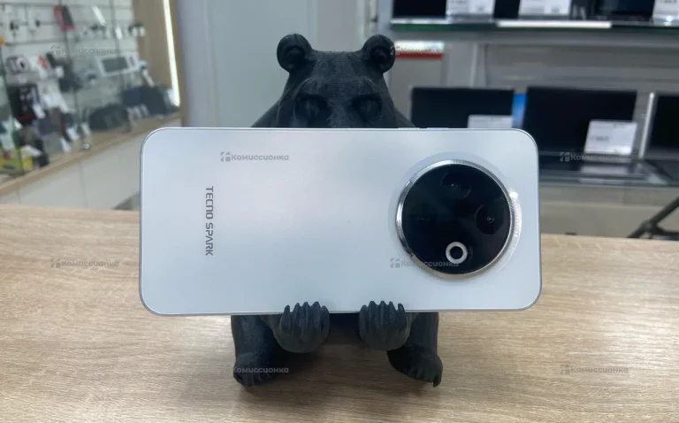 Tecno Spark 30C 4/128 ГБ