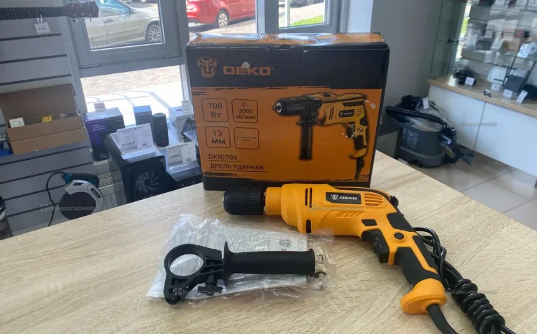 Дрель ударная Deko DKID700