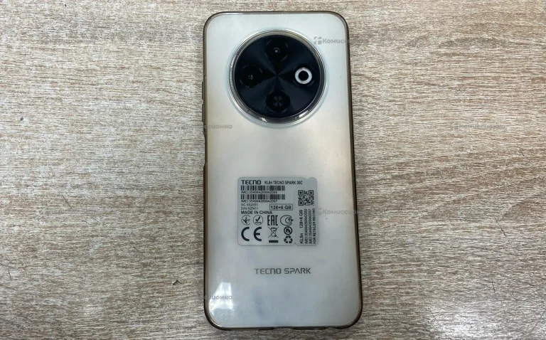 Tecno Spark 30C 4/128 ГБ