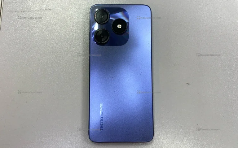 Tecno Spark 10 4/128gb.