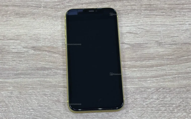 Apple iPhone 11 4/128 ГБ