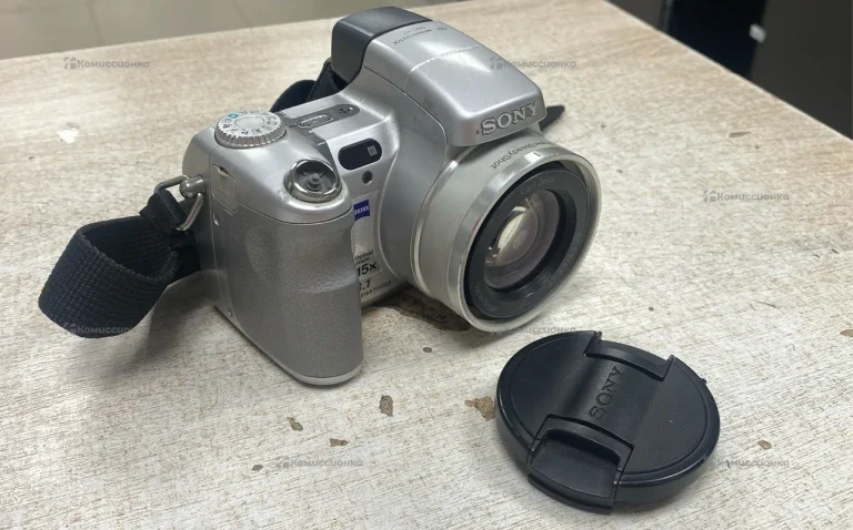 Фотоаппарат  Sony Cyber-shot dsc-h7