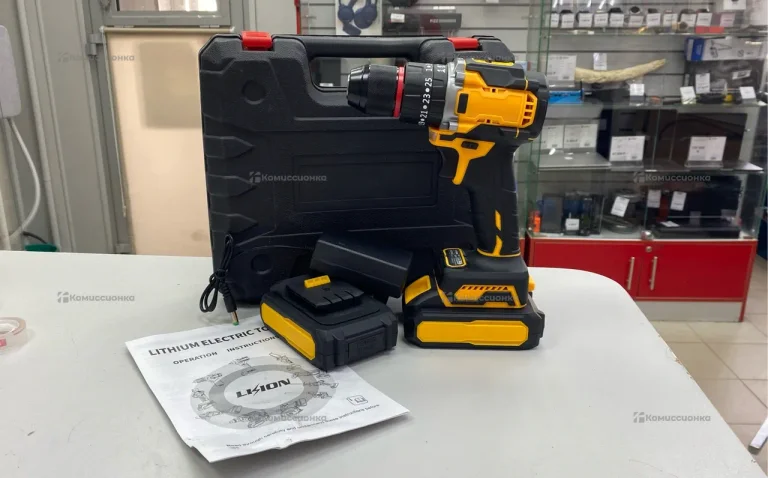Шуруповерт Dewalt б/щ