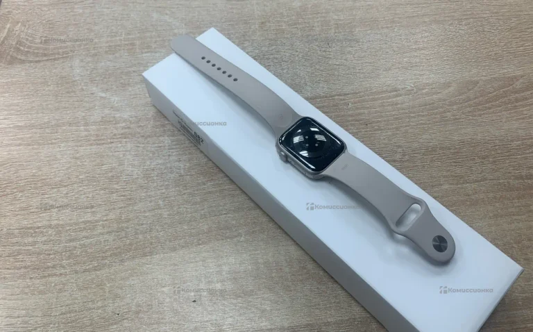 Часы Apple Watch Series 8 45mm