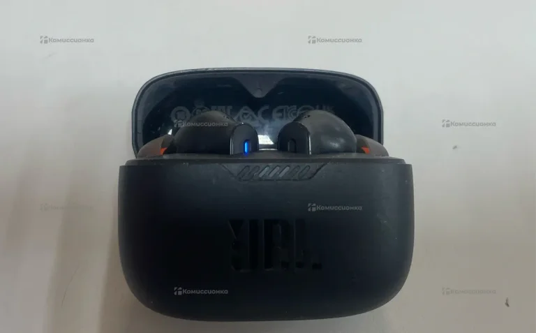 Наушники  JBL TUNE230NC
