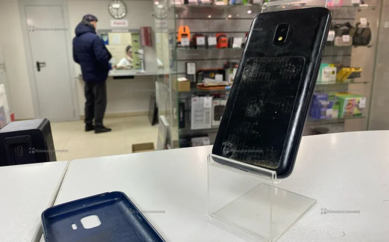 Samsung sm-j260f 2/16 ГБ