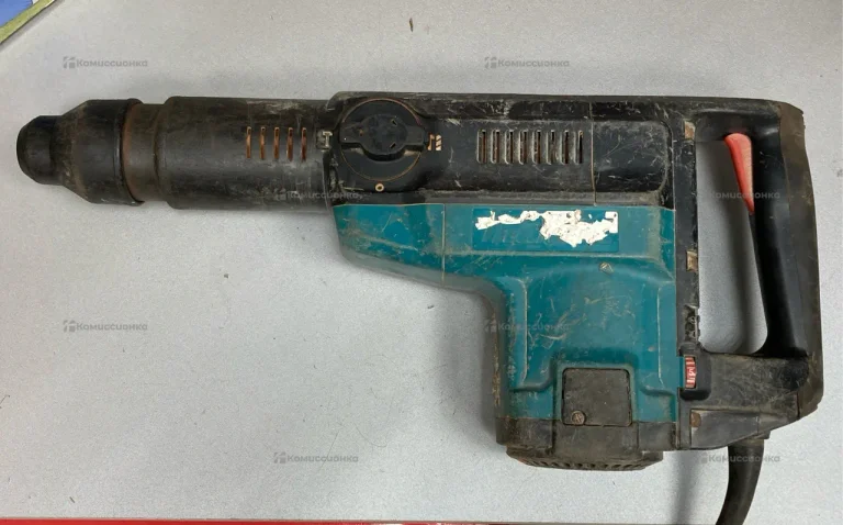 Отбойный молотов Makita HR5001C