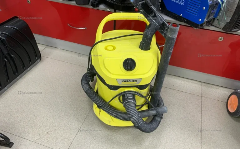 Пылесос  Karcher WD2 plus