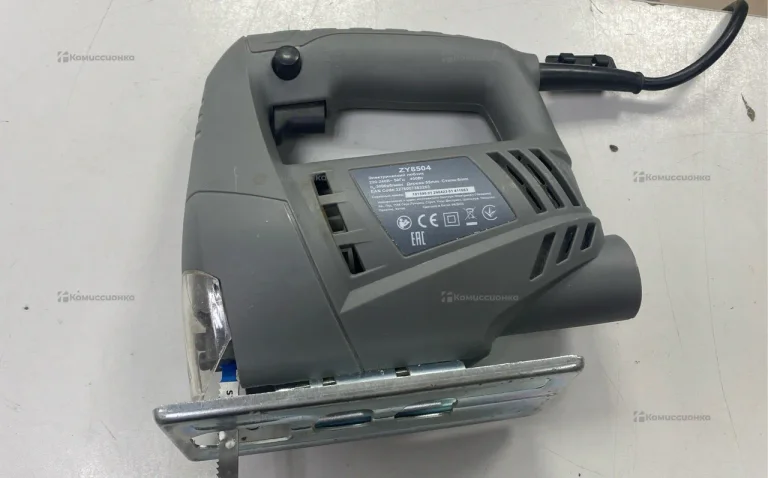 лобзик сетевой ZY8504