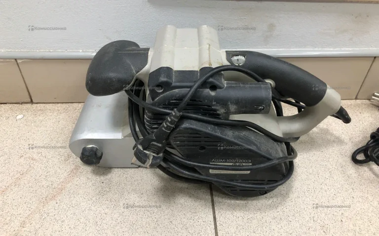 Ленточная шлифмашина Интерскол ЛШМ-100/1200Э